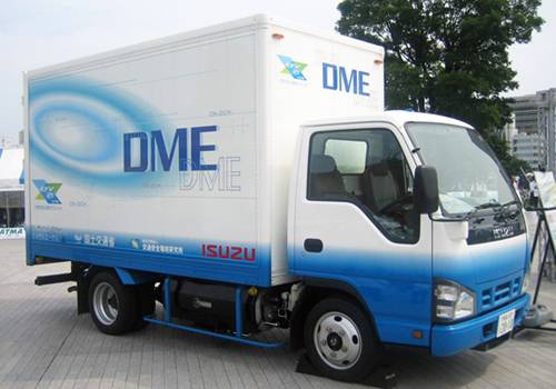 図2　いすゞ中央研究所製2t積載DMEトラック